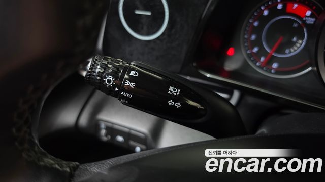 Hyundai AVANTE 2022 — photo 28