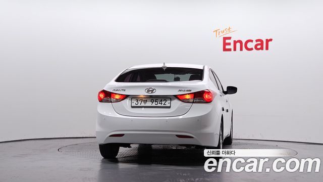 Hyundai AVANTE 2012 — photo 4