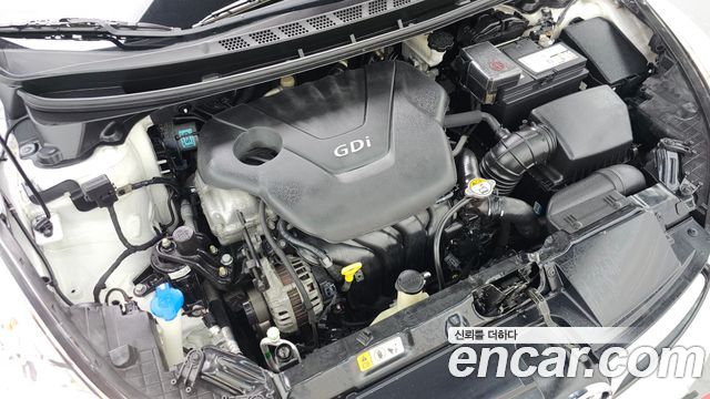 Hyundai AVANTE 2012 — photo 6