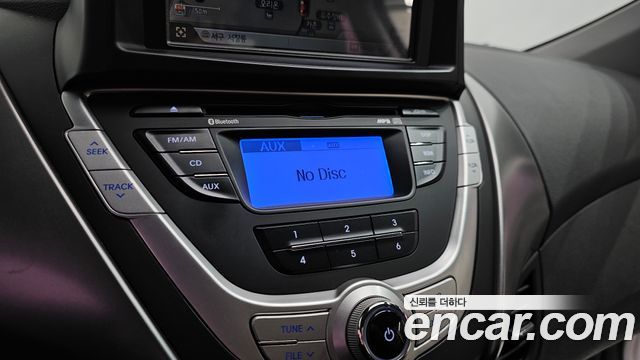 Hyundai AVANTE 2012 — photo 22