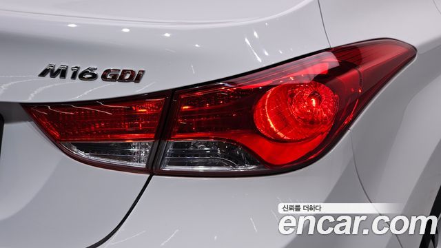 Hyundai AVANTE 2012 — photo 9