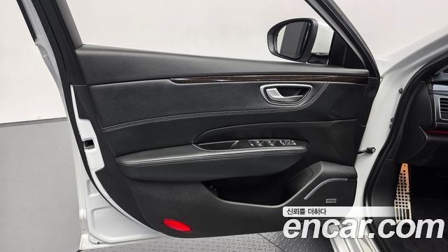 Renault Korea SM6 2019 — photo 14