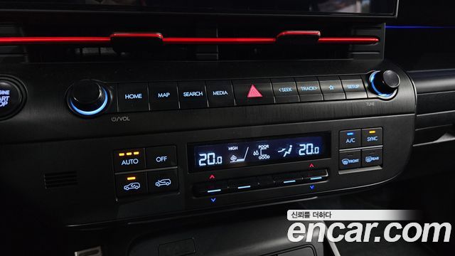 Hyundai Kona 2023 — photo 24