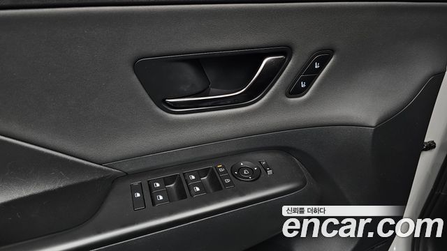 Hyundai Kona 2023 — photo 31