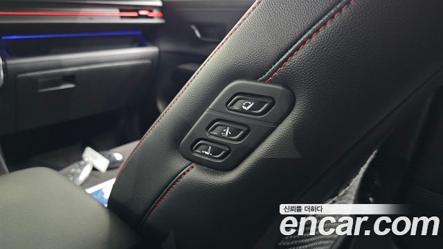 Hyundai Kona 2023 — photo 32