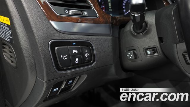 Hyundai Equus 2015 — photo 16