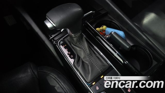 Kia K7 2017 — photo 12