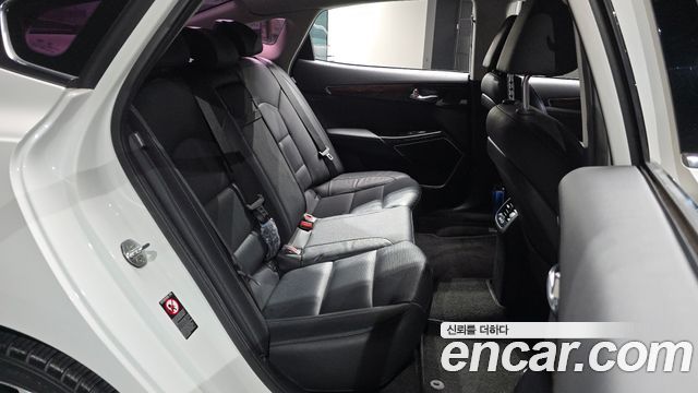 Kia K7 2017 — photo 17