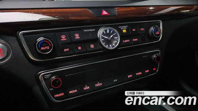 Kia K7 2017 — photo 23