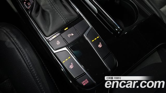 Kia K7 2017 — photo 24