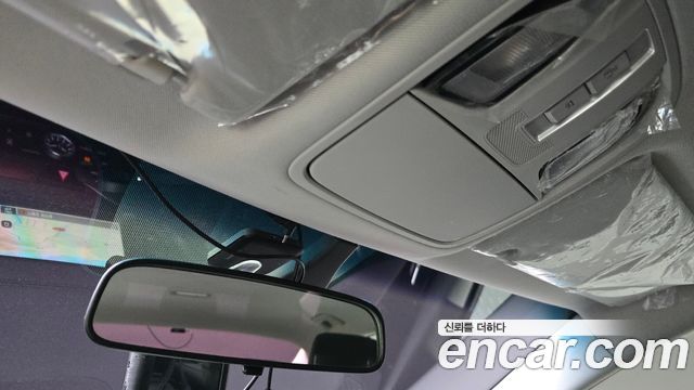 Kia K7 2017 — photo 25