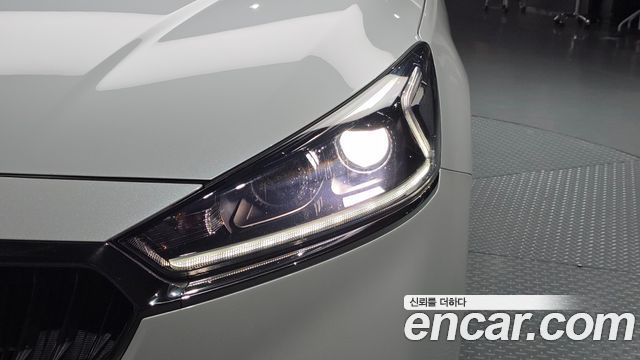 Kia K7 2017 — photo 8
