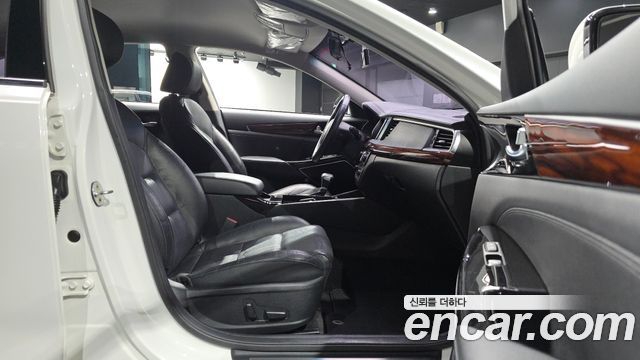 Kia K7 2017 — photo 16