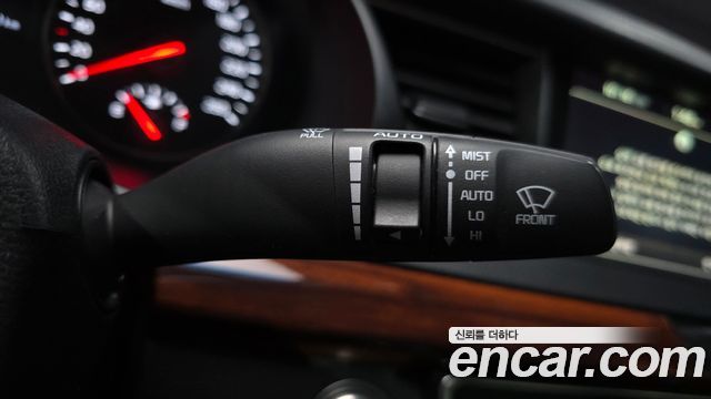 Kia K7 2017 — photo 28