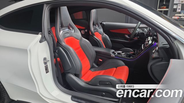 Mercedes-Benz C-Class 2020 — photo 17