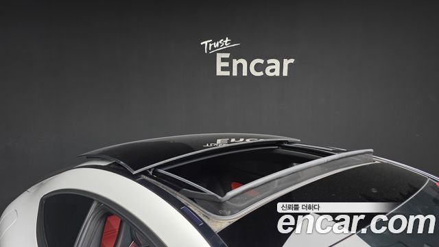 Mercedes-Benz C-Class 2020 — photo 34