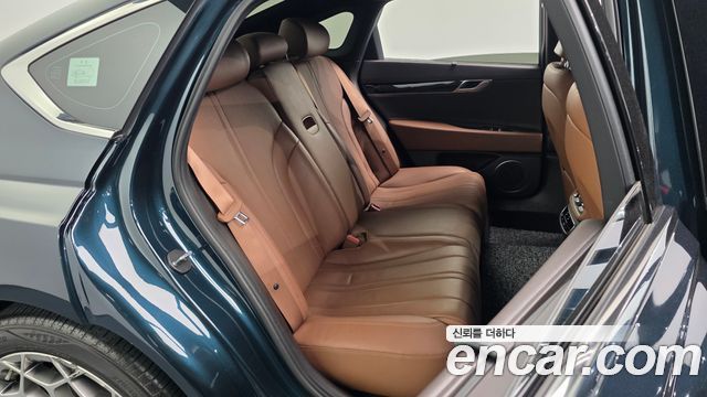 Genesis G80 2022 — photo 17