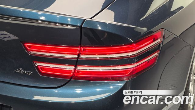 Genesis G80 2022 — photo 9