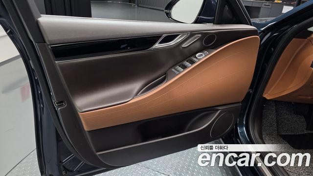 Genesis G80 2022 — photo 14