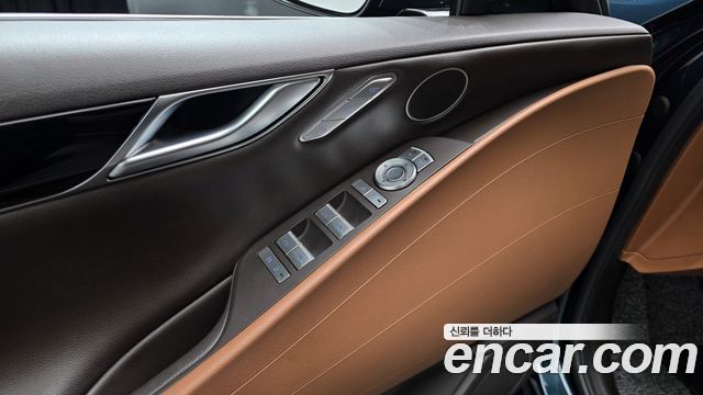 Genesis G80 2022 — photo 31
