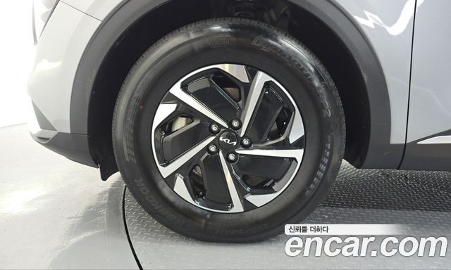 Kia Sportage 2023 — photo 5