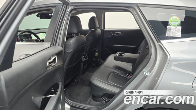 Kia Sportage 2023 — photo 17