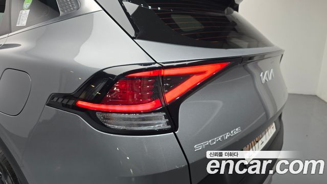 Kia Sportage 2023 — photo 9