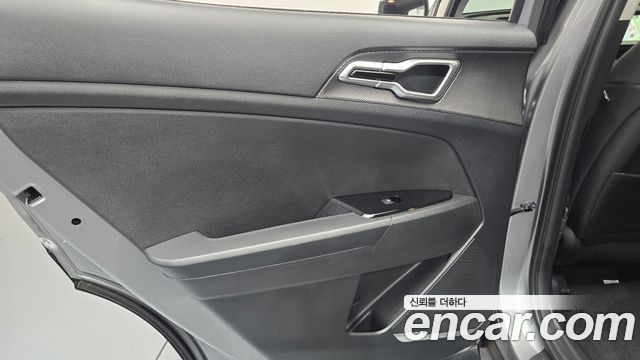 Kia Sportage 2023 — photo 15