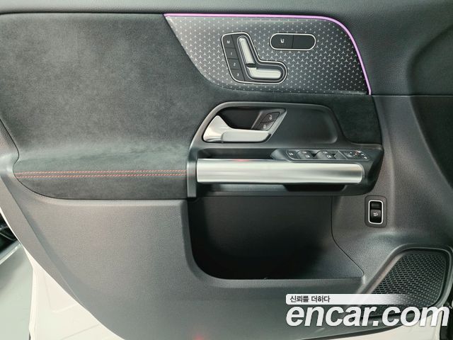 Mercedes-Benz GLA-Class 2026 — photo 15