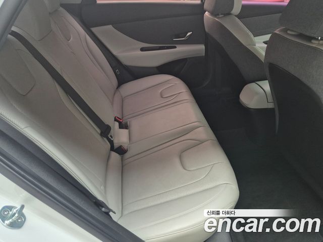 Hyundai AVANTE 2021 — photo 10