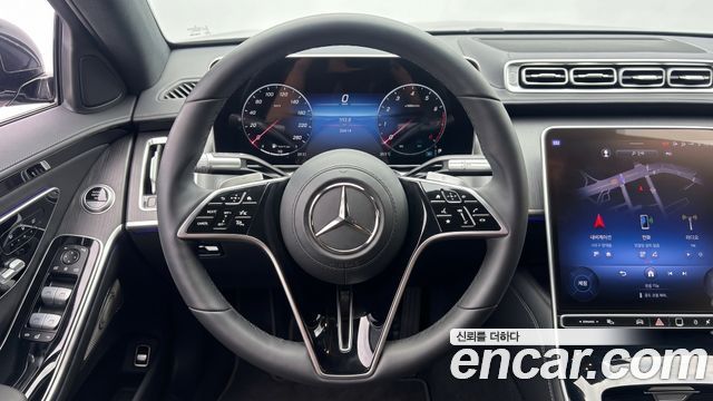 Mercedes-Benz S-Class 2024 — photo 11
