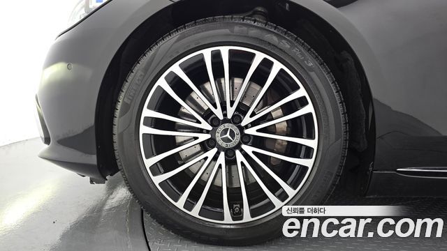 Mercedes-Benz S-Class 2022 — photo 5