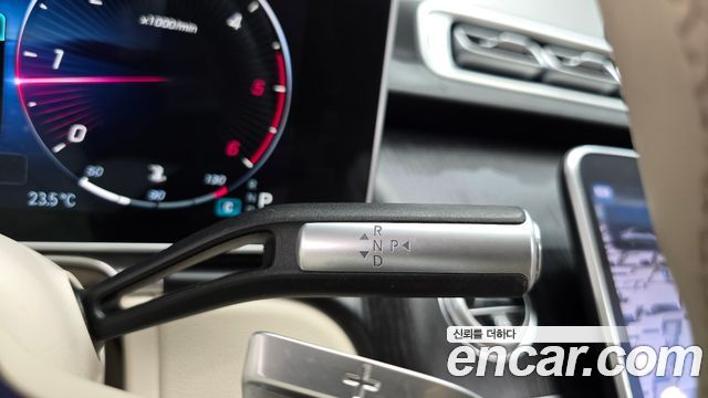 Mercedes-Benz S-Class 2022 — photo 9