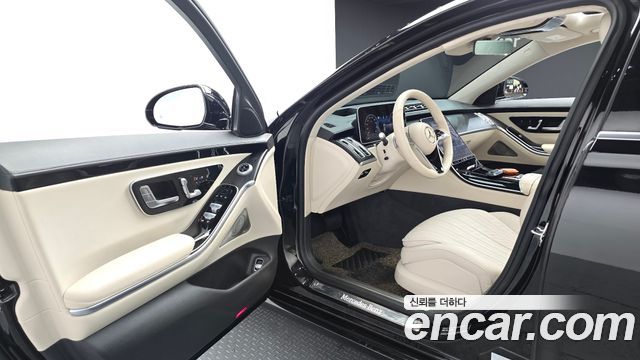 Mercedes-Benz S-Class 2022 — photo 10