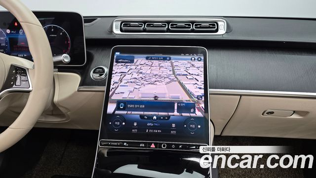Mercedes-Benz S-Class 2022 — photo 13