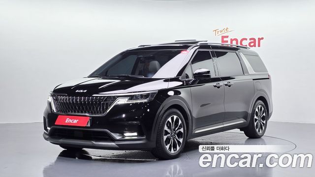 Kia Canival 2022 — photo 1