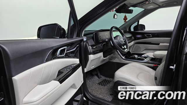 Kia Canival 2022 — photo 13