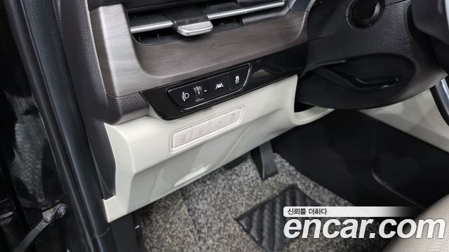 Kia Canival 2022 — photo 23