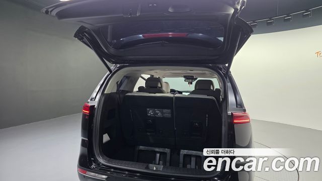 Kia Canival 2022 — photo 34