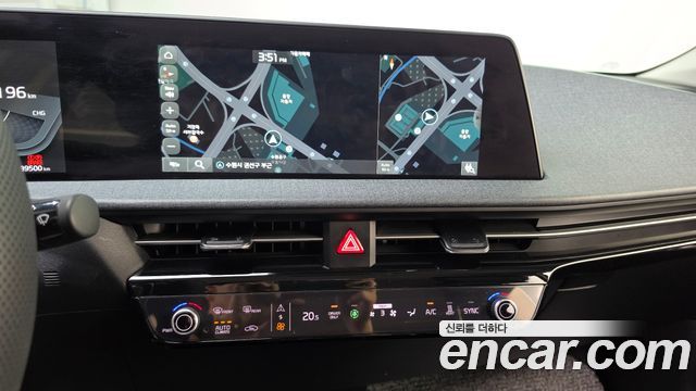 Kia EV6 2022 — photo 20
