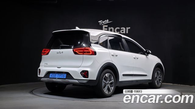 Kia Niro 2024 — photo 2