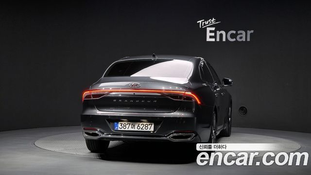 Hyundai Grandeur 2023 — photo 4