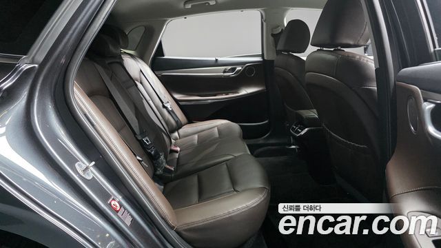 Hyundai Grandeur 2023 — photo 17