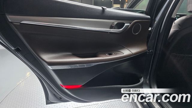 Hyundai Grandeur 2023 — photo 15