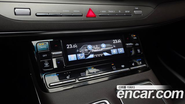 Hyundai Grandeur 2023 — photo 32