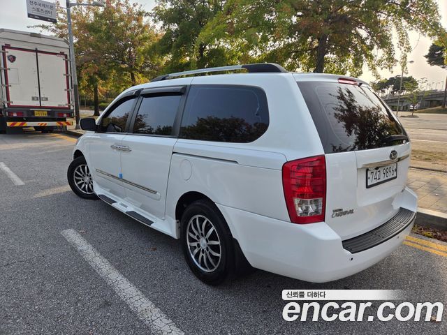 Kia Canival 2013 — photo 4