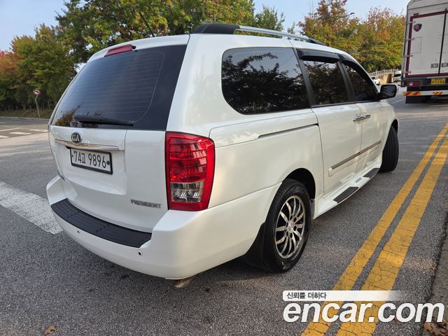 Kia Canival 2013 — photo 6