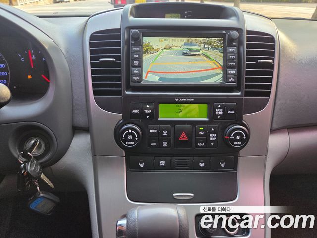 Kia Canival 2013 — photo 10