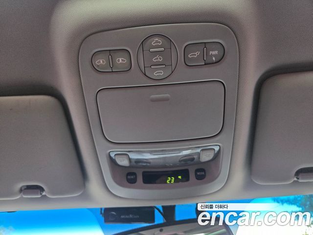 Kia Canival 2013 — photo 19