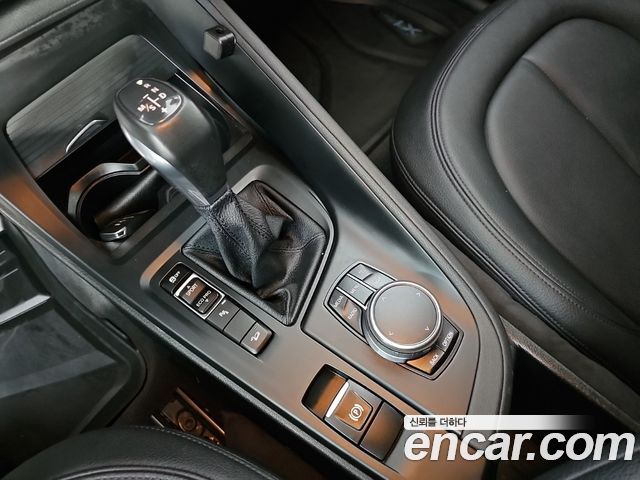 BMW X1 2016 — photo 8